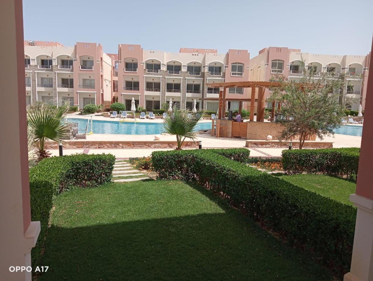Oyster Bay Beach Resort Abu Dabab Exterior foto