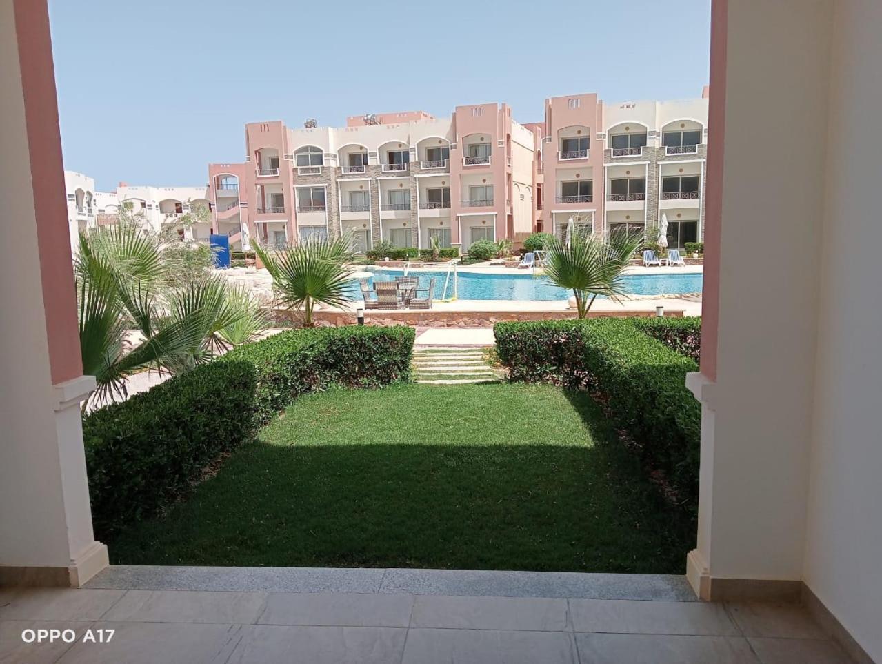 Oyster Bay Beach Resort Abu Dabab Exterior foto