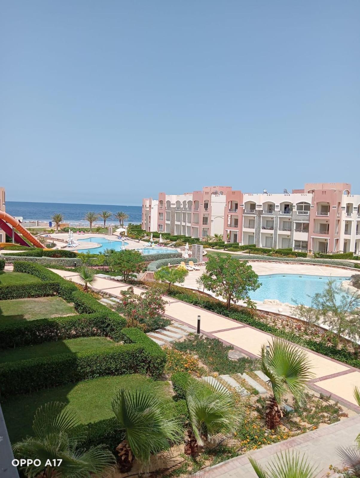 Oyster Bay Beach Resort Abu Dabab Exterior foto
